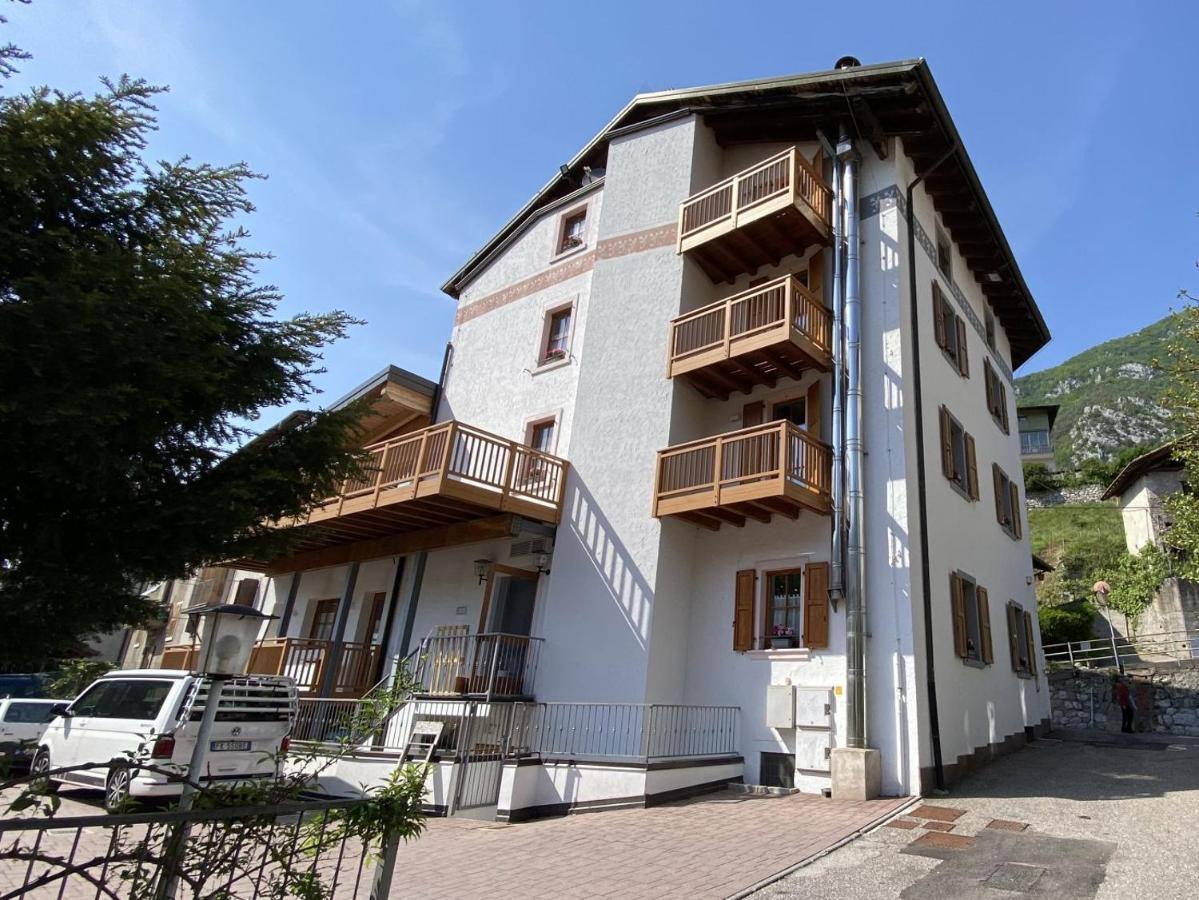 Hotel Bed & Bike Ledro Molina di Ledro Exterior foto